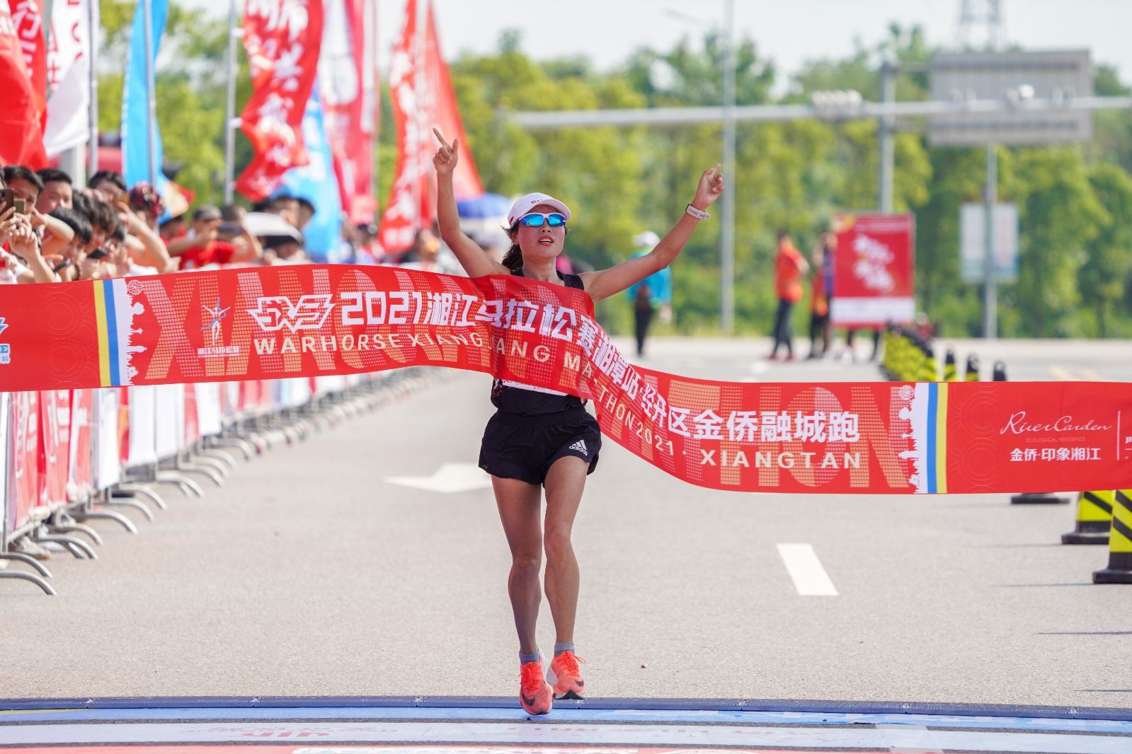 湖南hb火博管理有限公司